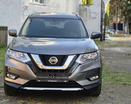 Серый Ниссан Rogue, объемом двигателя 2.5 л и пробегом 301 тыс. км за 11900 $, фото 7 на Automoto.ua