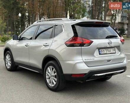 Серый Ниссан Rogue, объемом двигателя 2.5 л и пробегом 74 тыс. км за 15300 $, фото 3 на Automoto.ua