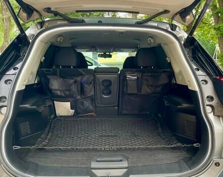 Серый Ниссан Rogue, объемом двигателя 2.49 л и пробегом 167 тыс. км за 15900 $, фото 14 на Automoto.ua