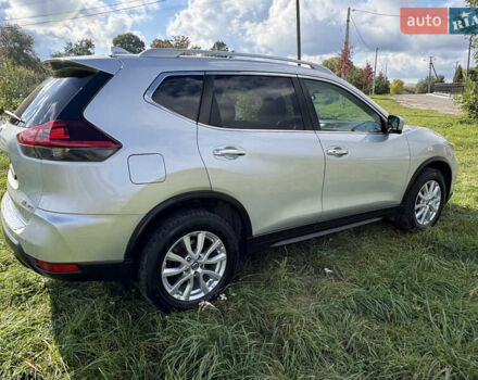 Серый Ниссан Rogue, объемом двигателя 2.49 л и пробегом 119 тыс. км за 14750 $, фото 3 на Automoto.ua