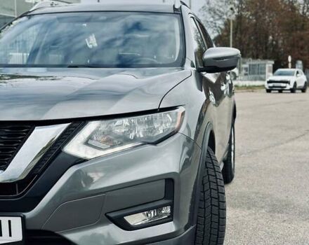 Сірий Ніссан Rogue, об'ємом двигуна 2.5 л та пробігом 180 тис. км за 17500 $, фото 3 на Automoto.ua