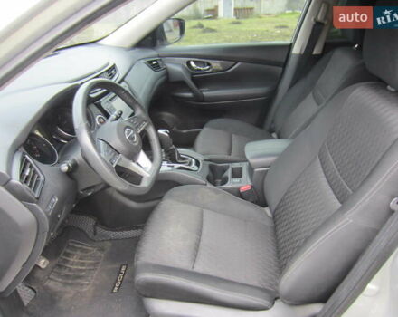 Серый Ниссан Rogue, объемом двигателя 2.5 л и пробегом 120 тыс. км за 16000 $, фото 13 на Automoto.ua