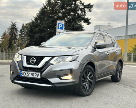 Серый Ниссан Rogue, объемом двигателя 2 л и пробегом 165 тыс. км за 15500 $, фото 2 на Automoto.ua