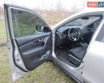 Серый Ниссан Rogue, объемом двигателя 2.5 л и пробегом 120 тыс. км за 16000 $, фото 12 на Automoto.ua