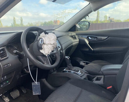 Серый Ниссан Rogue, объемом двигателя 2.5 л и пробегом 200 тыс. км за 9000 $, фото 4 на Automoto.ua