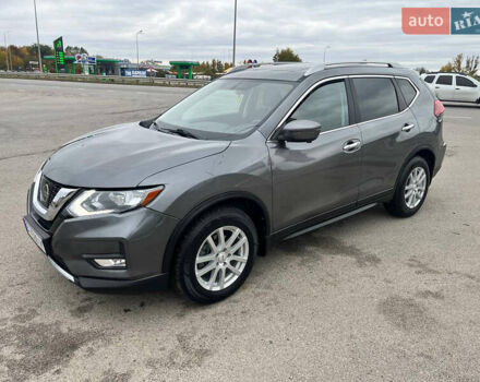 Серый Ниссан Rogue, объемом двигателя 2.49 л и пробегом 83 тыс. км за 16100 $, фото 3 на Automoto.ua