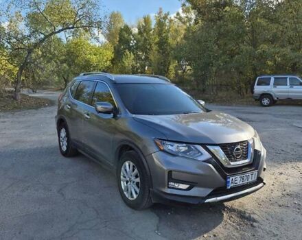 Серый Ниссан Rogue, объемом двигателя 2.49 л и пробегом 105 тыс. км за 17600 $, фото 3 на Automoto.ua