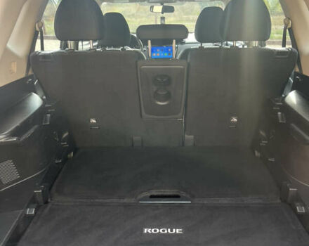 Сірий Ніссан Rogue, об'ємом двигуна 2.49 л та пробігом 120 тис. км за 14000 $, фото 21 на Automoto.ua