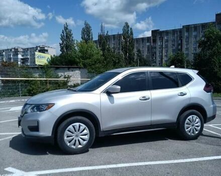 Сірий Ніссан Rogue, об'ємом двигуна 2.49 л та пробігом 150 тис. км за 14000 $, фото 1 на Automoto.ua