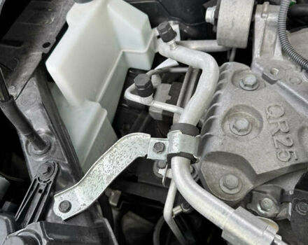 Сірий Ніссан Rogue, об'ємом двигуна 2.49 л та пробігом 72 тис. км за 13000 $, фото 15 на Automoto.ua