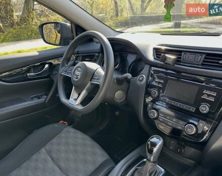 Серый Ниссан Rogue, объемом двигателя 2 л и пробегом 81 тыс. км за 14000 $, фото 7 на Automoto.ua