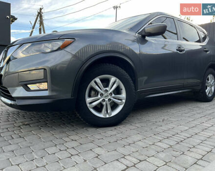 Серый Ниссан Rogue, объемом двигателя 2.49 л и пробегом 115 тыс. км за 12800 $, фото 2 на Automoto.ua