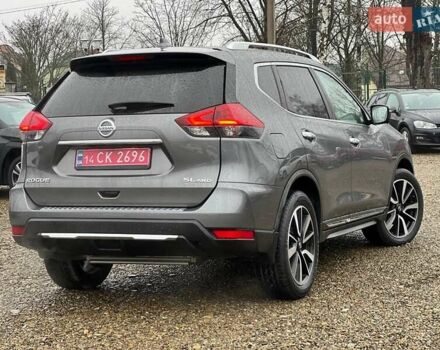 Серый Ниссан Rogue, объемом двигателя 2.49 л и пробегом 127 тыс. км за 16500 $, фото 2 на Automoto.ua