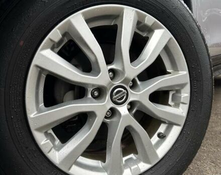 Серый Ниссан Rogue, объемом двигателя 2.5 л и пробегом 117 тыс. км за 14900 $, фото 6 на Automoto.ua