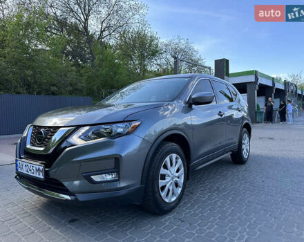 Серый Ниссан Rogue, объемом двигателя 2.5 л и пробегом 107 тыс. км за 15200 $, фото 6 на Automoto.ua