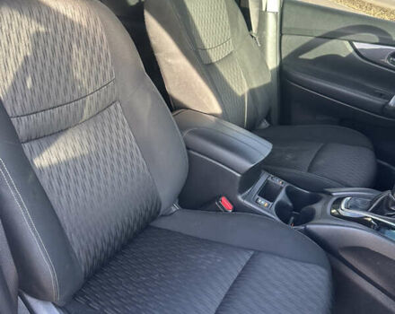 Сірий Ніссан Rogue, об'ємом двигуна 2.49 л та пробігом 135 тис. км за 12500 $, фото 11 на Automoto.ua