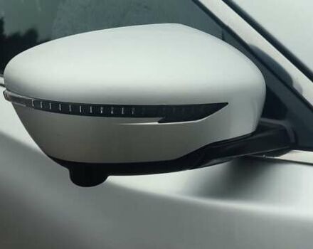 Серый Ниссан Rogue, объемом двигателя 2.49 л и пробегом 78 тыс. км за 17200 $, фото 2 на Automoto.ua