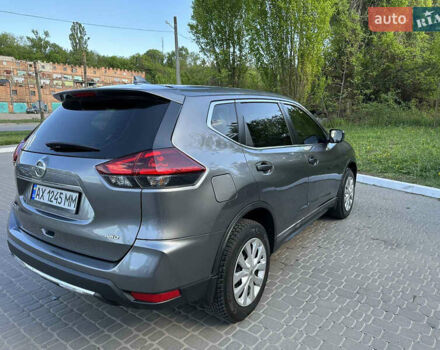 Серый Ниссан Rogue, объемом двигателя 2.5 л и пробегом 107 тыс. км за 15200 $, фото 9 на Automoto.ua