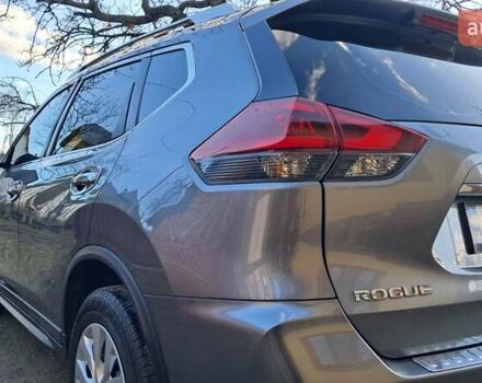 Серый Ниссан Rogue, объемом двигателя 2.49 л и пробегом 70 тыс. км за 15555 $, фото 4 на Automoto.ua