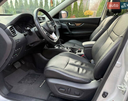 Сірий Ніссан Rogue, об'ємом двигуна 2.49 л та пробігом 87 тис. км за 17500 $, фото 18 на Automoto.ua