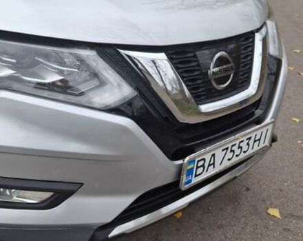 Серый Ниссан Rogue, объемом двигателя 2.49 л и пробегом 115 тыс. км за 16500 $, фото 2 на Automoto.ua