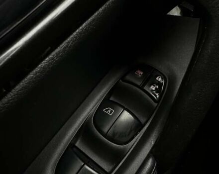 Серый Ниссан Rogue, объемом двигателя 2.5 л и пробегом 117 тыс. км за 14900 $, фото 18 на Automoto.ua