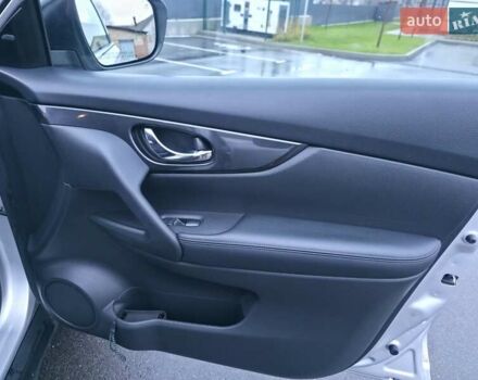 Серый Ниссан Rogue, объемом двигателя 2.49 л и пробегом 189 тыс. км за 13800 $, фото 27 на Automoto.ua