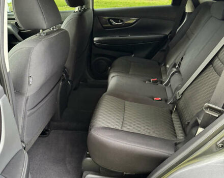 Сірий Ніссан Rogue, об'ємом двигуна 2.49 л та пробігом 72 тис. км за 13000 $, фото 12 на Automoto.ua