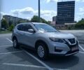 Сірий Ніссан Rogue, об'ємом двигуна 2.49 л та пробігом 150 тис. км за 14000 $, фото 5 на Automoto.ua