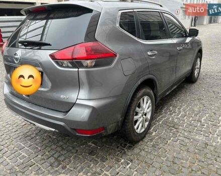 Серый Ниссан Rogue, объемом двигателя 2.49 л и пробегом 151 тыс. км за 14300 $, фото 2 на Automoto.ua