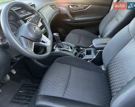 Серый Ниссан Rogue, объемом двигателя 2.49 л и пробегом 115 тыс. км за 12800 $, фото 55 на Automoto.ua