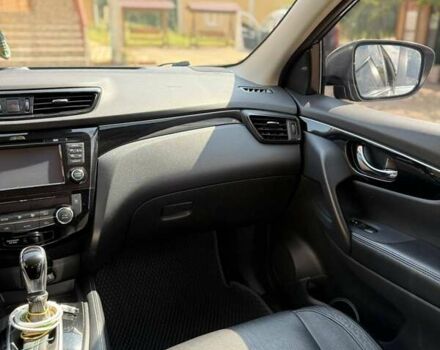 Серый Ниссан Rogue, объемом двигателя 2 л и пробегом 106 тыс. км за 16500 $, фото 5 на Automoto.ua