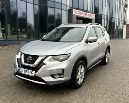 Сірий Ніссан Rogue, об'ємом двигуна 2.49 л та пробігом 143 тис. км за 13400 $, фото 4 на Automoto.ua