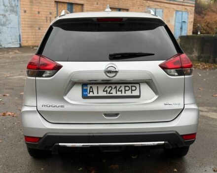 Серый Ниссан Rogue, объемом двигателя 2.5 л и пробегом 170 тыс. км за 12999 $, фото 3 на Automoto.ua