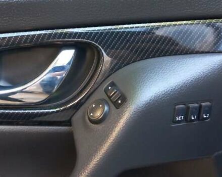 Серый Ниссан Rogue, объемом двигателя 2.49 л и пробегом 115 тыс. км за 16500 $, фото 33 на Automoto.ua