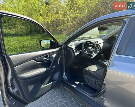 Серый Ниссан Rogue, объемом двигателя 2.5 л и пробегом 107 тыс. км за 15200 $, фото 18 на Automoto.ua