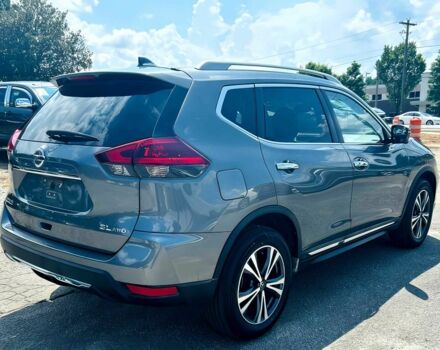 Серый Ниссан Rogue, объемом двигателя 2.5 л и пробегом 31 тыс. км за 10400 $, фото 4 на Automoto.ua