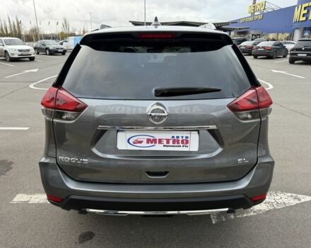 Серый Ниссан Rogue, объемом двигателя 2.5 л и пробегом 70 тыс. км за 14800 $, фото 4 на Automoto.ua