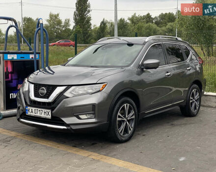 Серый Ниссан Rogue, объемом двигателя 2.49 л и пробегом 92 тыс. км за 16999 $, фото 2 на Automoto.ua