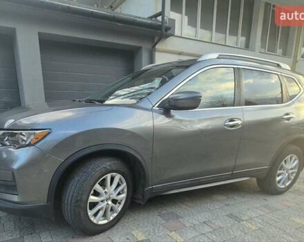 Серый Ниссан Rogue, объемом двигателя 2.49 л и пробегом 72 тыс. км за 15200 $, фото 1 на Automoto.ua