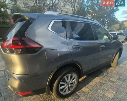 Серый Ниссан Rogue, объемом двигателя 2.49 л и пробегом 72 тыс. км за 15200 $, фото 7 на Automoto.ua