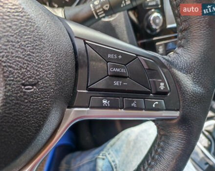 Сірий Ніссан Rogue, об'ємом двигуна 2.49 л та пробігом 50 тис. км за 17000 $, фото 7 на Automoto.ua