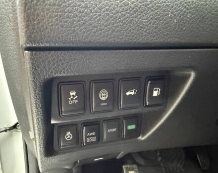 Серый Ниссан Rogue, объемом двигателя 2.5 л и пробегом 170 тыс. км за 12999 $, фото 9 на Automoto.ua