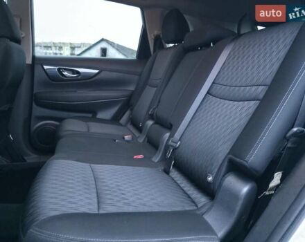 Серый Ниссан Rogue, объемом двигателя 2.49 л и пробегом 189 тыс. км за 13800 $, фото 36 на Automoto.ua