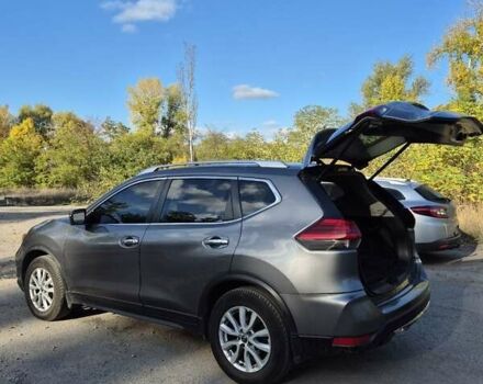 Серый Ниссан Rogue, объемом двигателя 2.49 л и пробегом 105 тыс. км за 17600 $, фото 2 на Automoto.ua