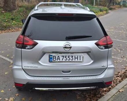 Серый Ниссан Rogue, объемом двигателя 2.49 л и пробегом 115 тыс. км за 16500 $, фото 3 на Automoto.ua