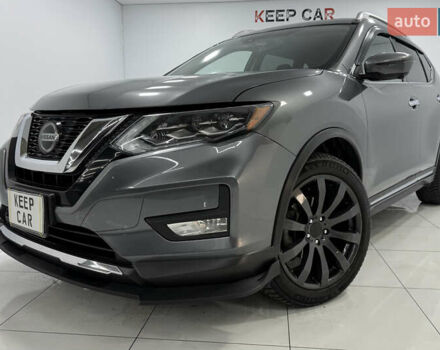 Серый Ниссан Rogue, объемом двигателя 2.49 л и пробегом 125 тыс. км за 20000 $, фото 2 на Automoto.ua