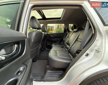 Сірий Ніссан Rogue, об'ємом двигуна 2.49 л та пробігом 87 тис. км за 17500 $, фото 10 на Automoto.ua