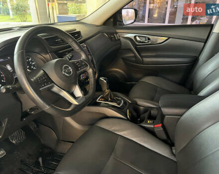 Серый Ниссан Rogue, объемом двигателя 2.49 л и пробегом 102 тыс. км за 15599 $, фото 5 на Automoto.ua