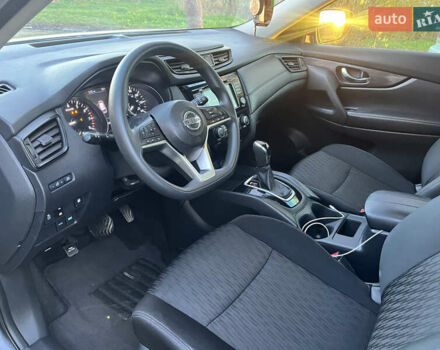 Серый Ниссан Rogue, объемом двигателя 2.49 л и пробегом 115 тыс. км за 12800 $, фото 52 на Automoto.ua